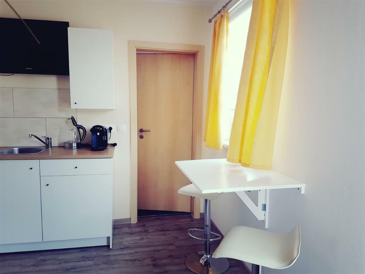 Apartment 35